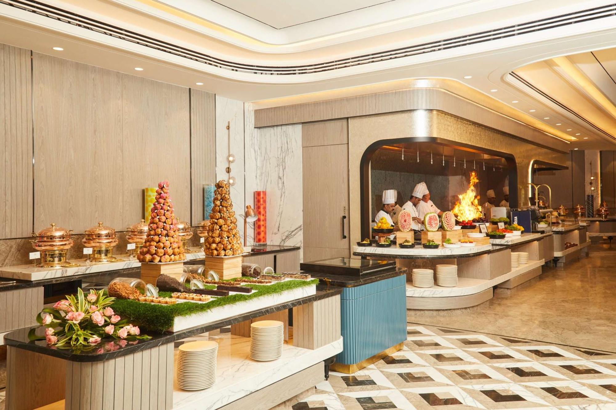 Radisson Mumbai Goregaon Exterior foto